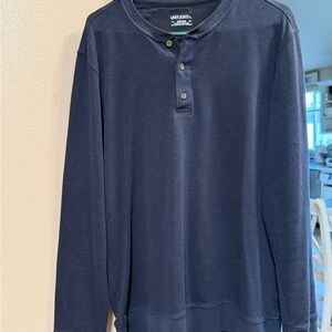 UNTUCKit Men's Dark Blue Long Sleeve Henley Shirt